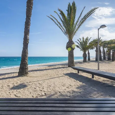 Homeholidaysrentals Milos - Costa Barcelona * Pineda de Mar