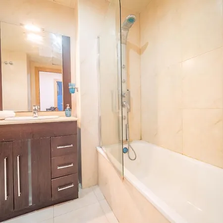 Homeholidaysrentals Milos - Costa Barcelona Apartmán *